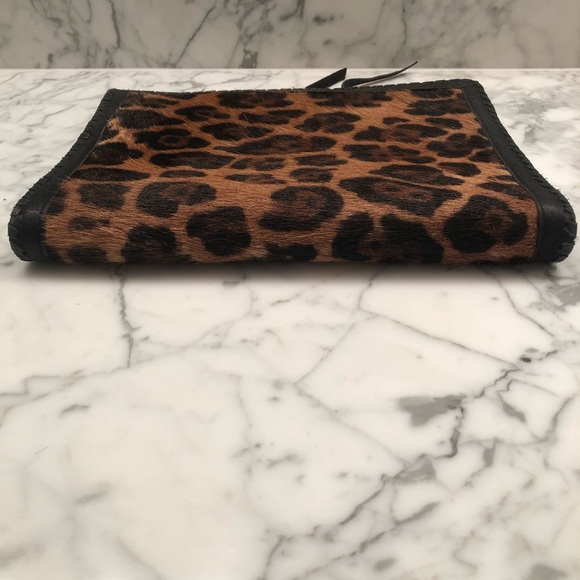 Cleobella | leopard clutch - Picture 6 of 8